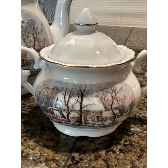 Vintage Avon tea set - Picture 3 of 8